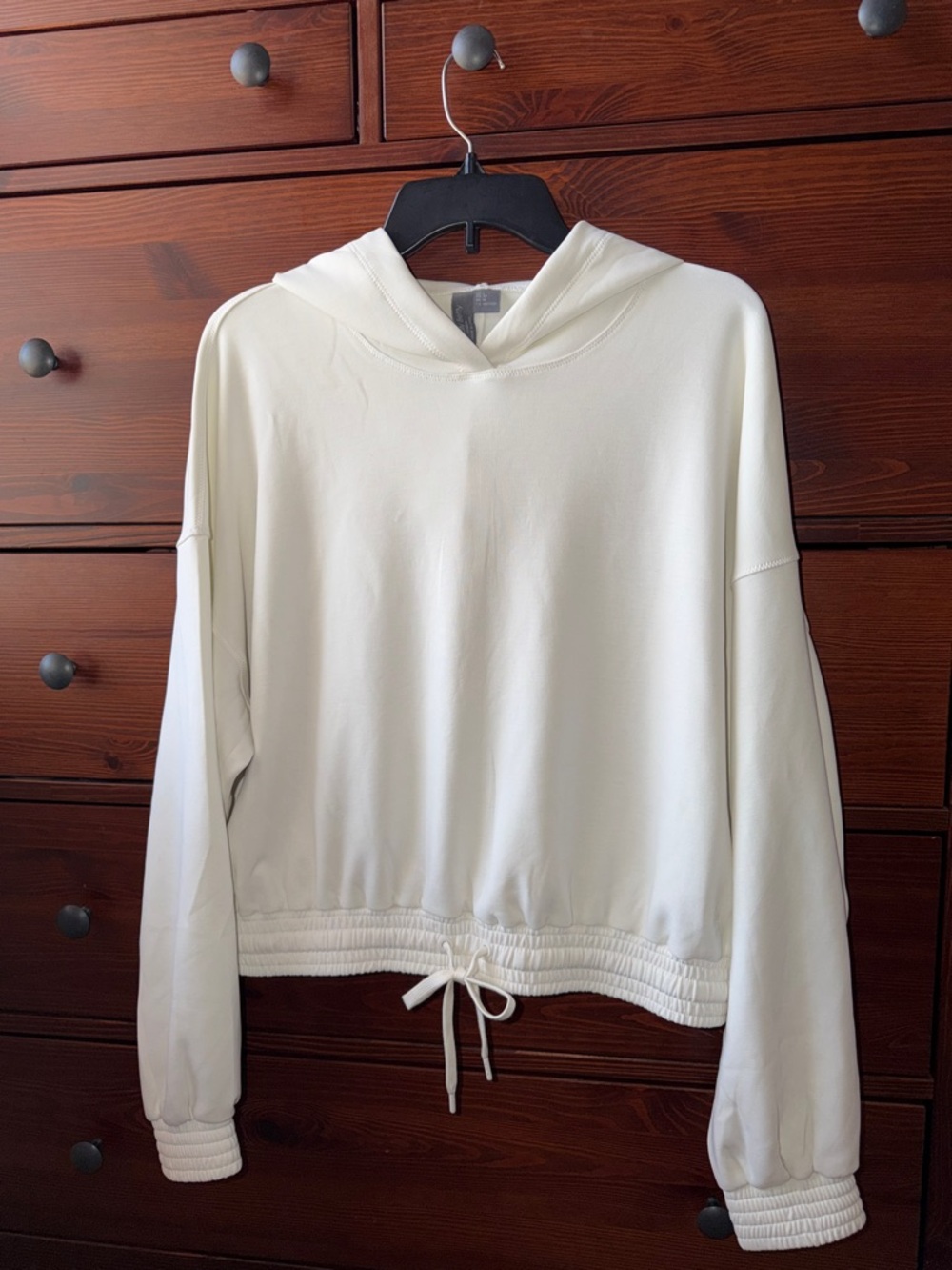 Sand Wash CloudWeight Crop Hoodie - Sweaty Betty NWOT ($72.00) Lily White
